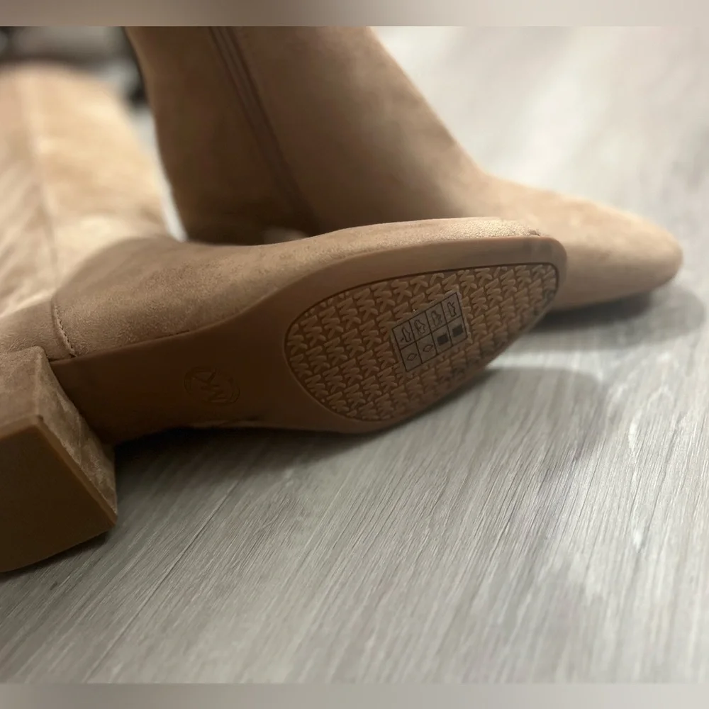 Michael Kors Women’s Suede Boots ✨Like new✨No box Size 7